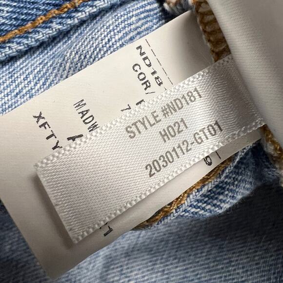 Madewell The Mom Jean Short High Rise Distressed Light Denim Wash Size 31 - Picture 9 of 11